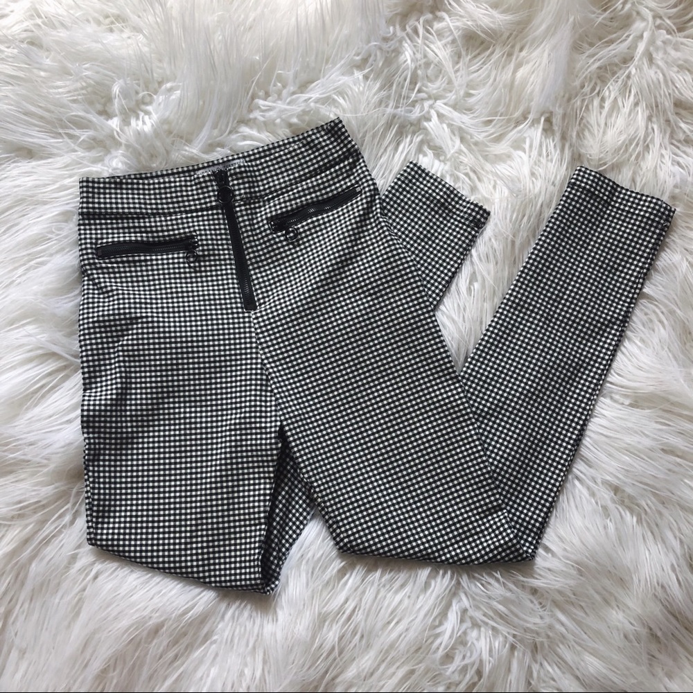 UO Susie High Rise Zip-Front Pant